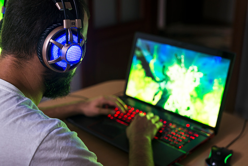 Inilah 10 Cara Merawat Laptop Gaming Yang Benar!